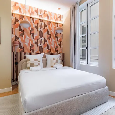 Spacious Air-conditioned In Bastille, 11th Apartment *